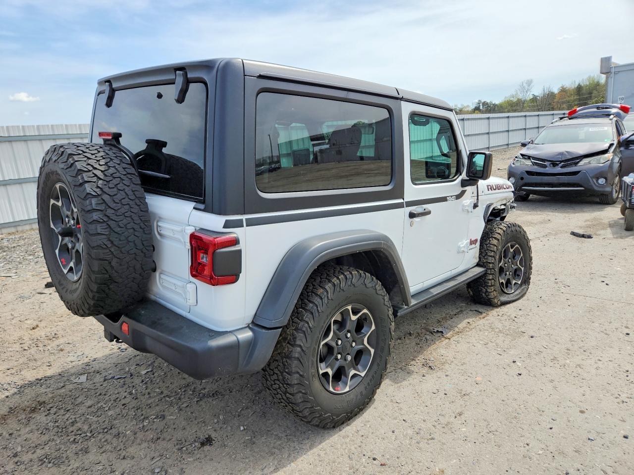 2023 Jeep Wrangler Rubicon - Image 3