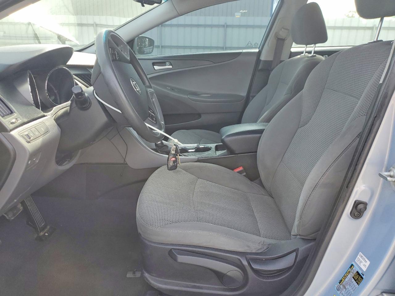 2014 Hyundai Sonata Gls - Image 7