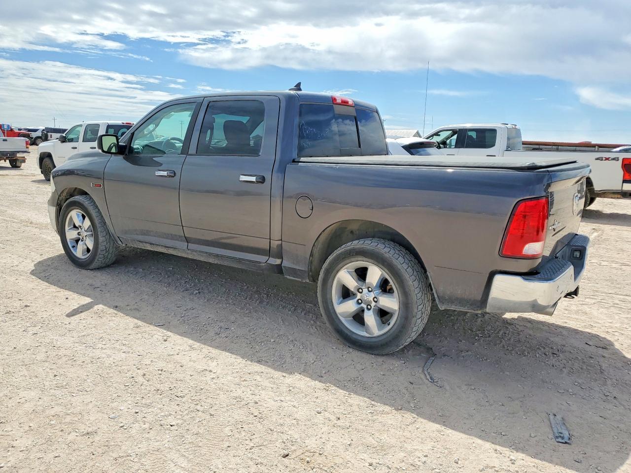 2015 Ram 1500 Slt - Фото 2