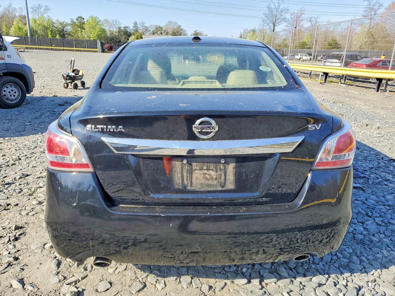 2015 Nissan Altima 2.5 Sv - Image 6