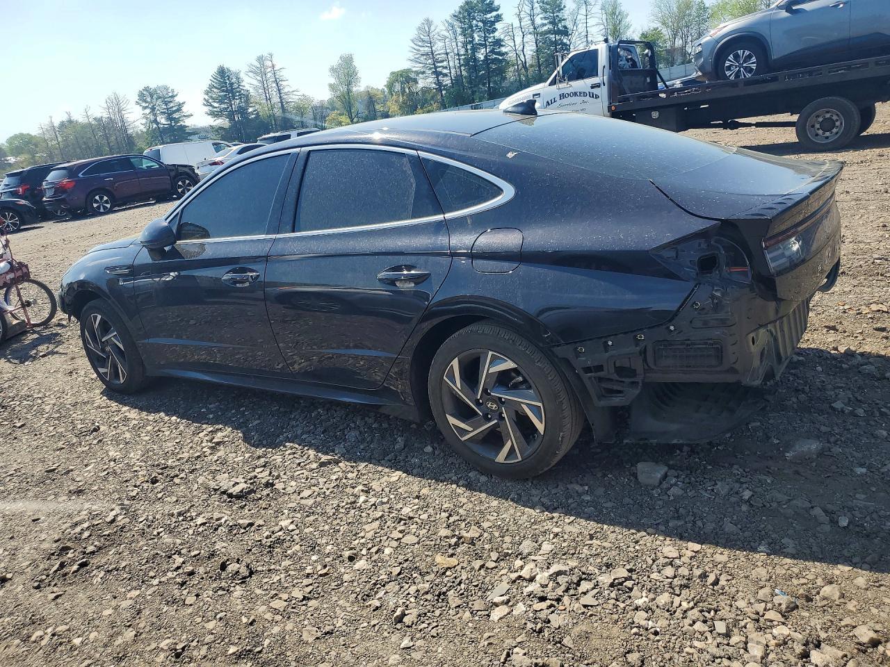 2025 Hyundai Sonata Sel - Image 2