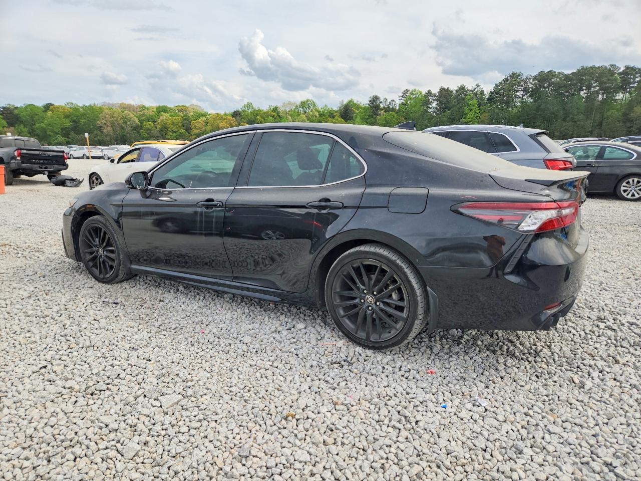 2021 Toyota Camry Xse - Фото 2