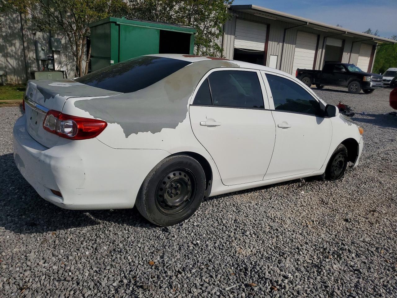 2013 Toyota Corolla L - Фото 3