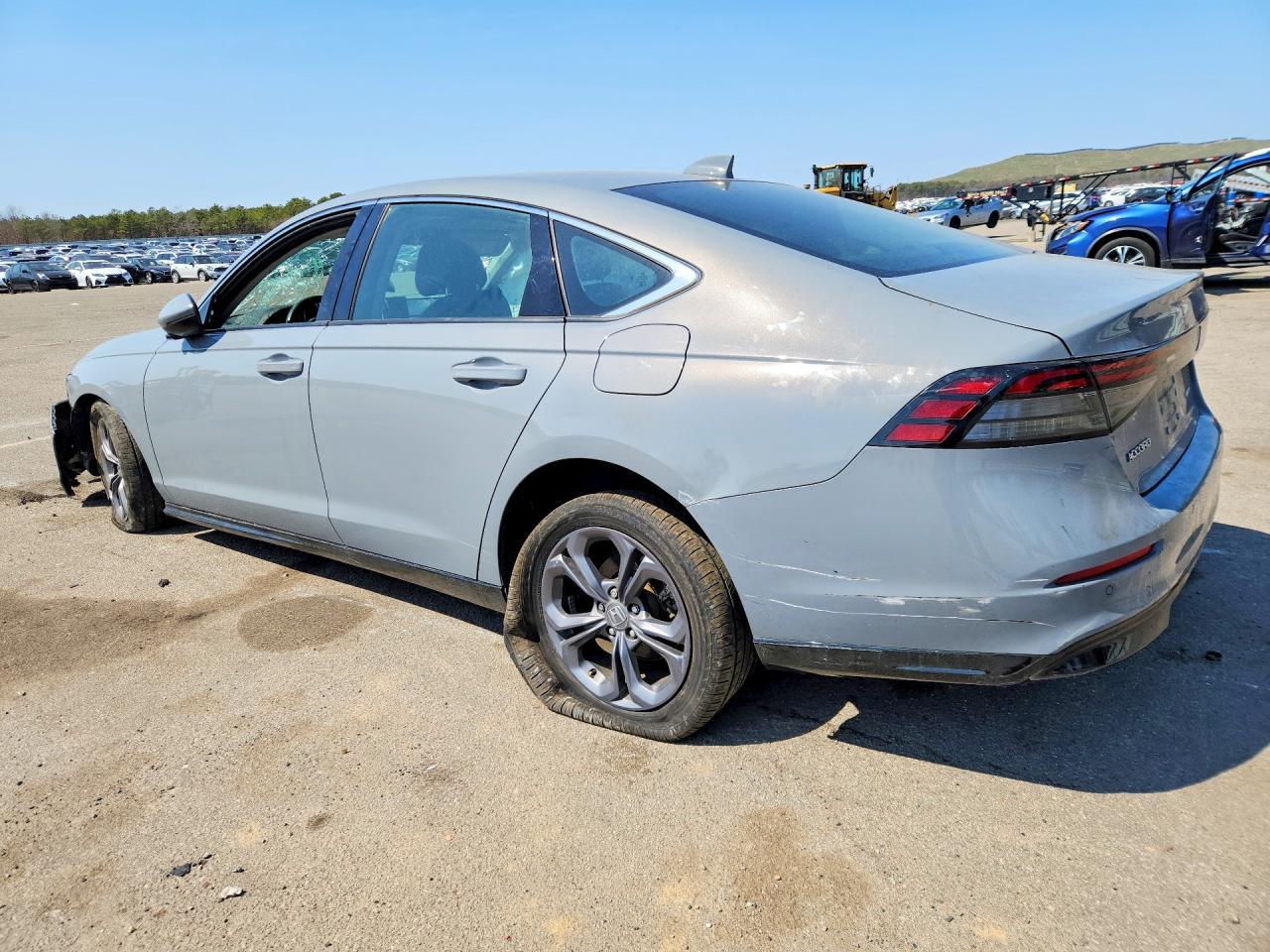 2024 Honda Accord Hybrid Exl - Image 2