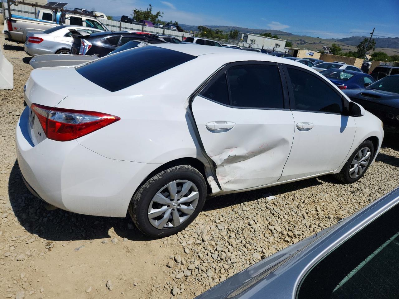 2014 Toyota Corolla Le - Фото 3