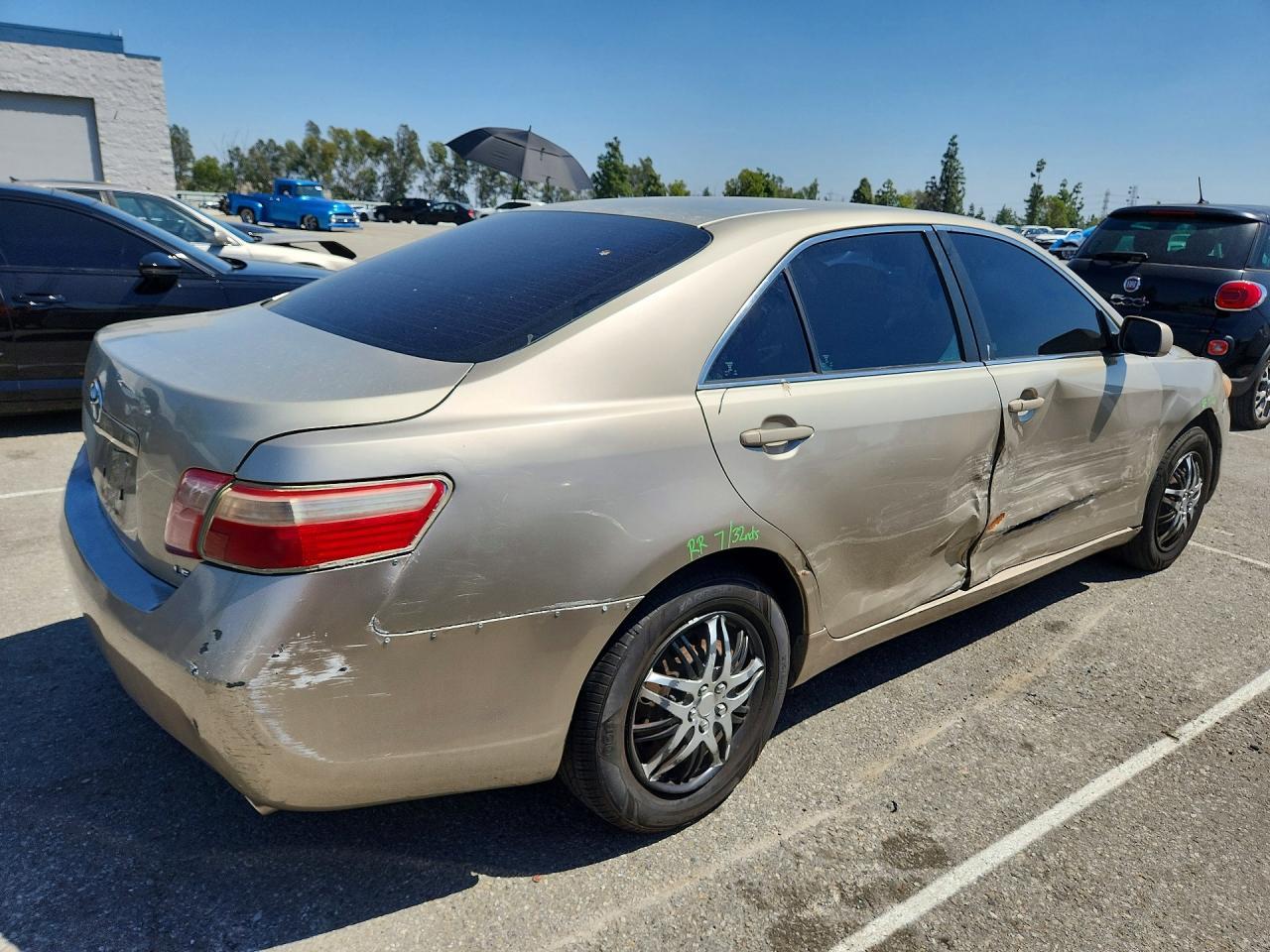 2007 Toyota Camry Le V6 - Image 3