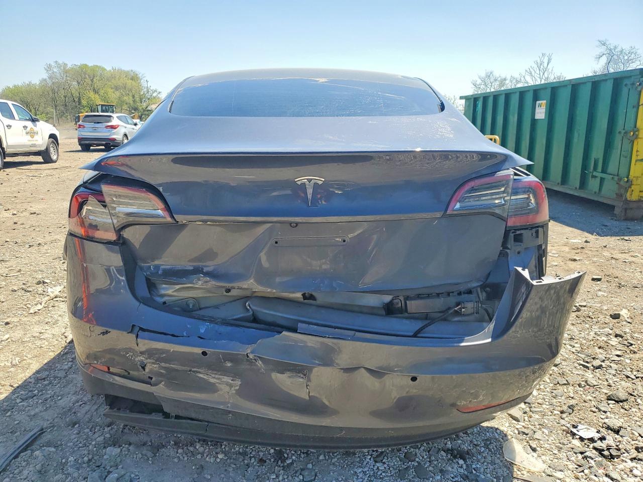 2022 Tesla Model 3 - Image 6