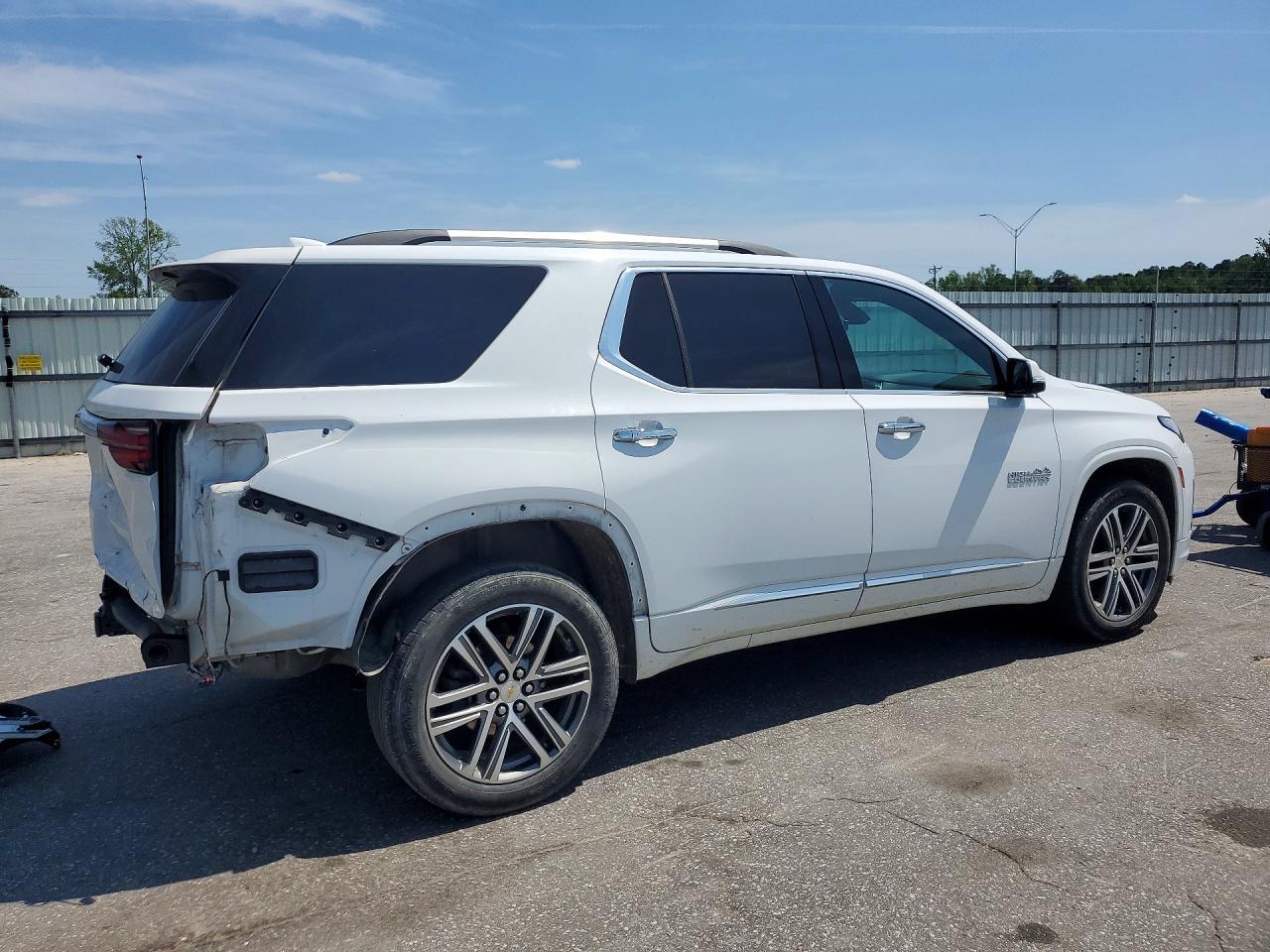 2022 Chevrolet Traverse High Country - Фото 3