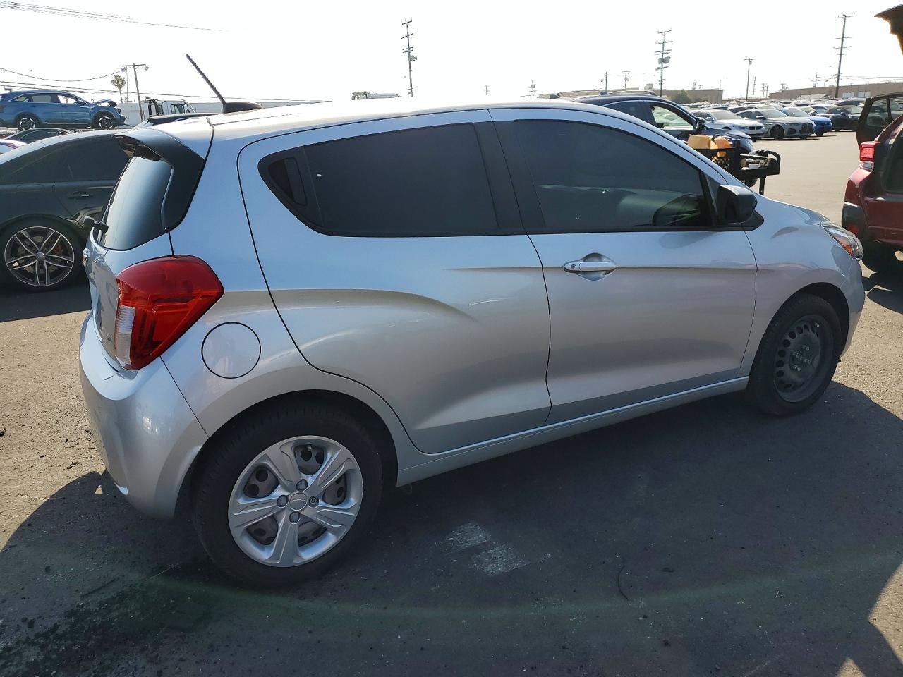 2020 Chevrolet Spark Ls - Фото 3
