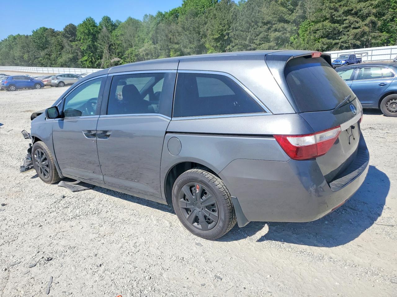 2011 Honda Odyssey Lx - Image 2