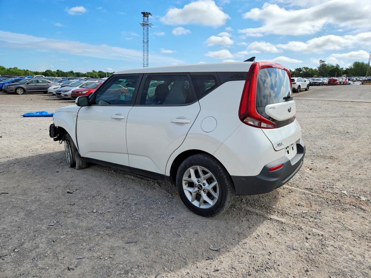 2020 Kia Soul S - Image 2