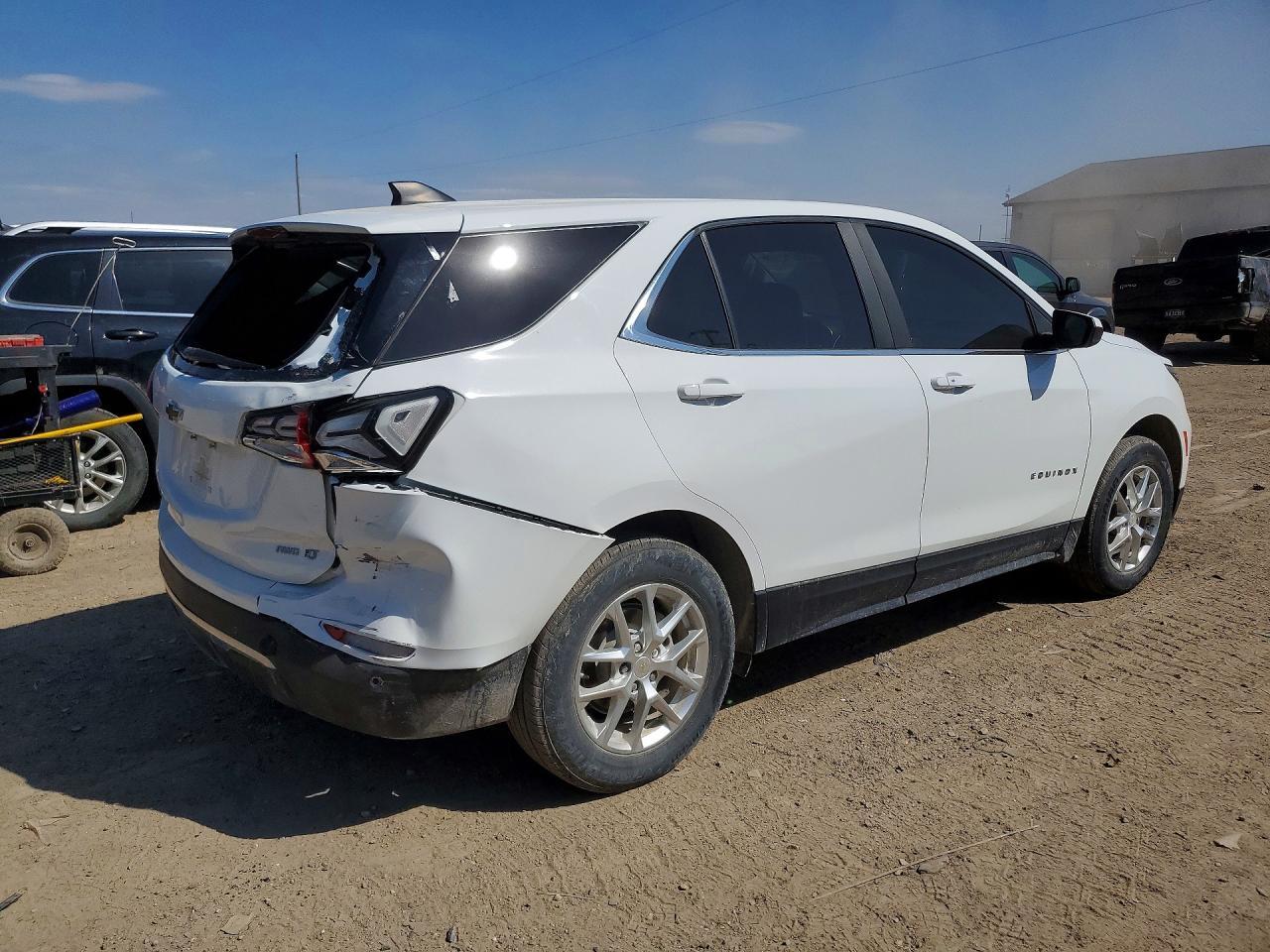 2022 Chevrolet Equinox Lt - Image 3