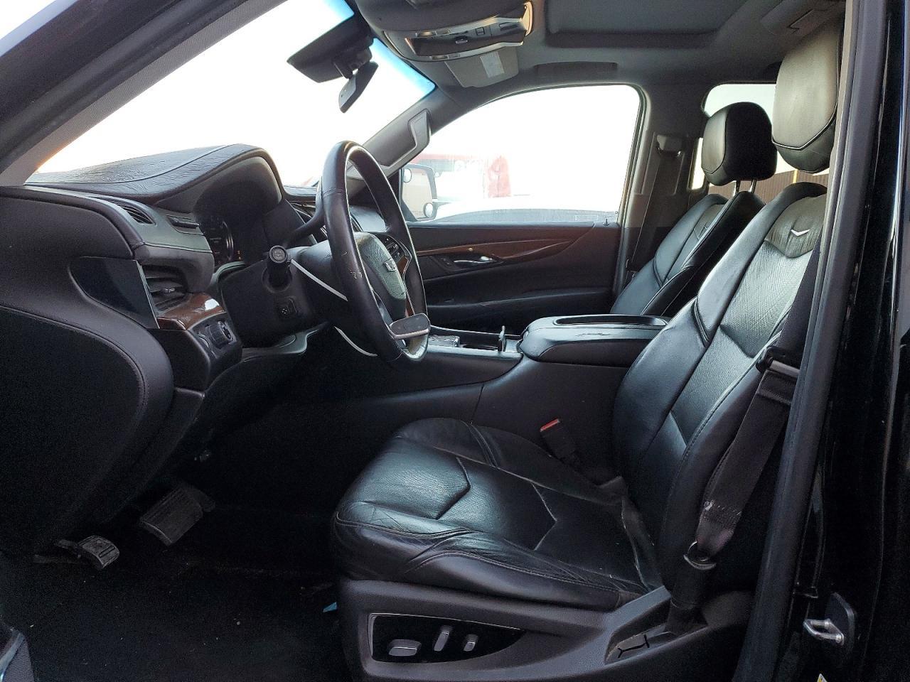 2016 Cadillac Escalade Luxury - Image 7