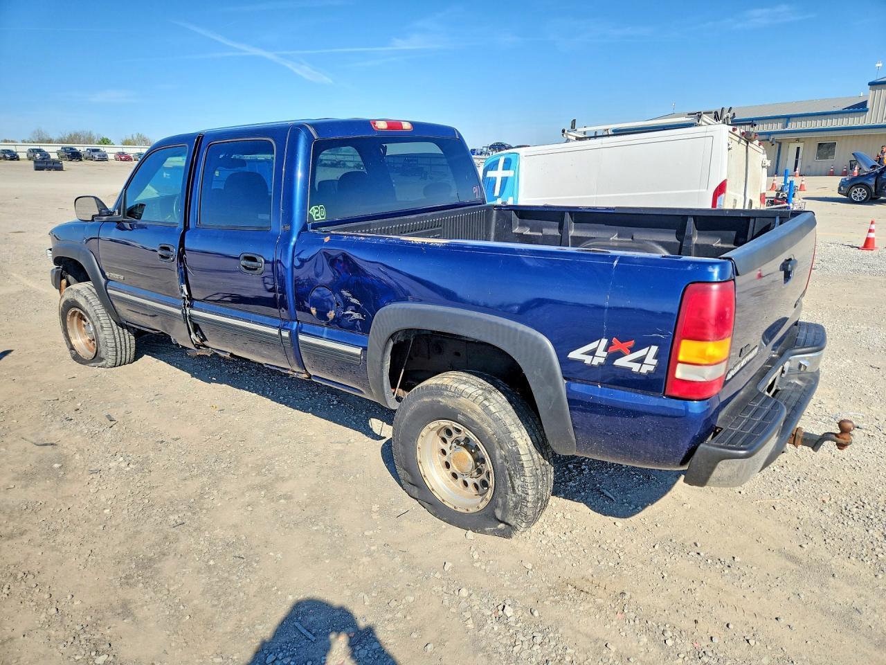 2001 Chevrolet Silverado K2500 Heavy Duty - Фото 2