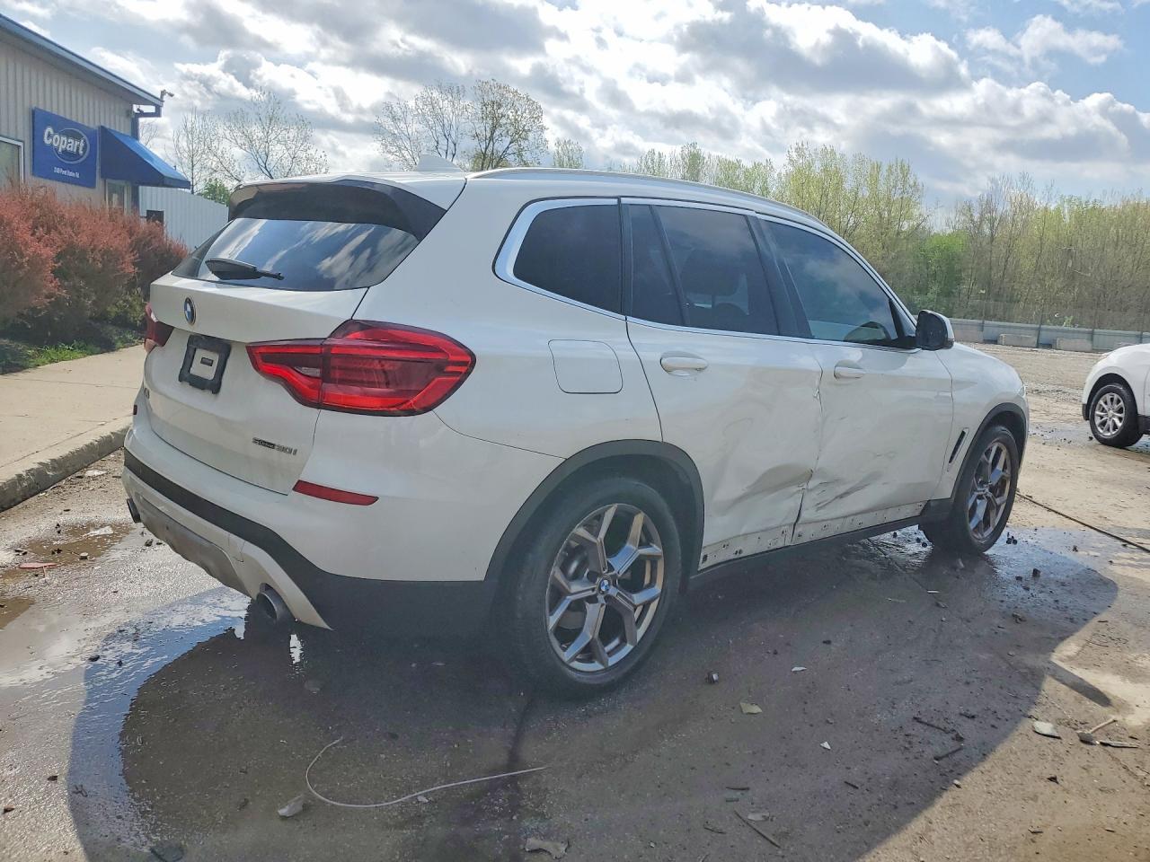 2021 BMW X3 Sdrive30I - Фото 3