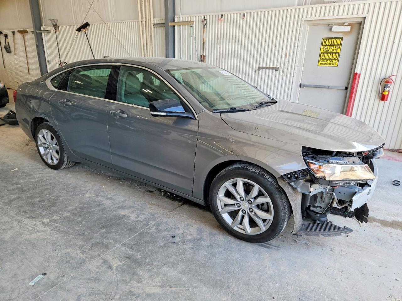 2017 Chevrolet Impala Lt - Фото 4
