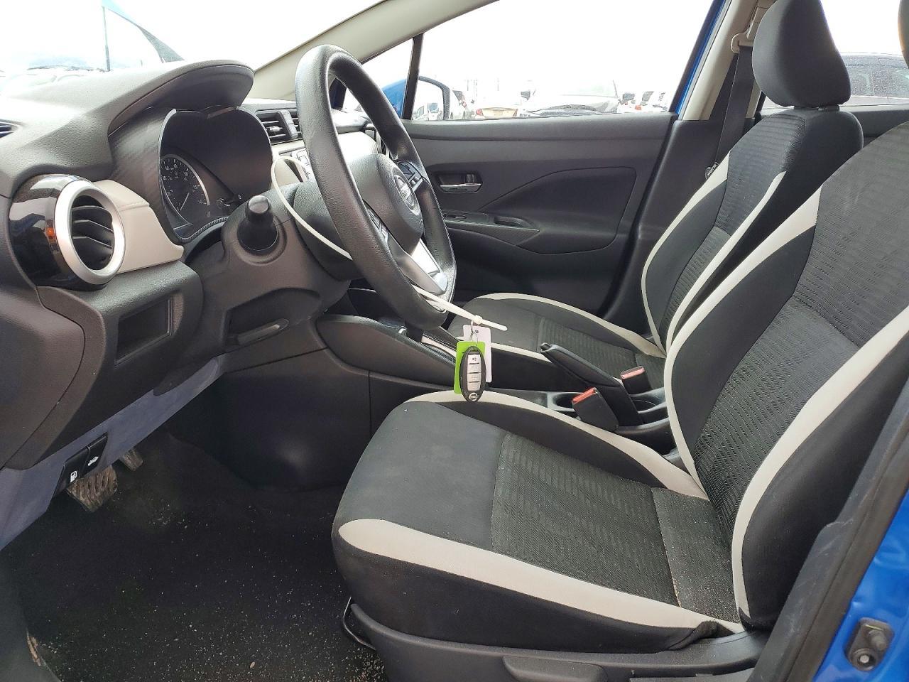 2022 Nissan Versa Sv - Image 7