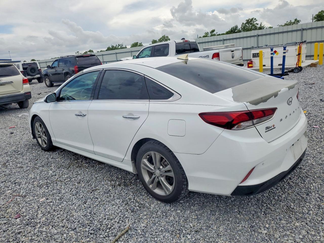 2018 Hyundai Sonata Limited - Фото 2