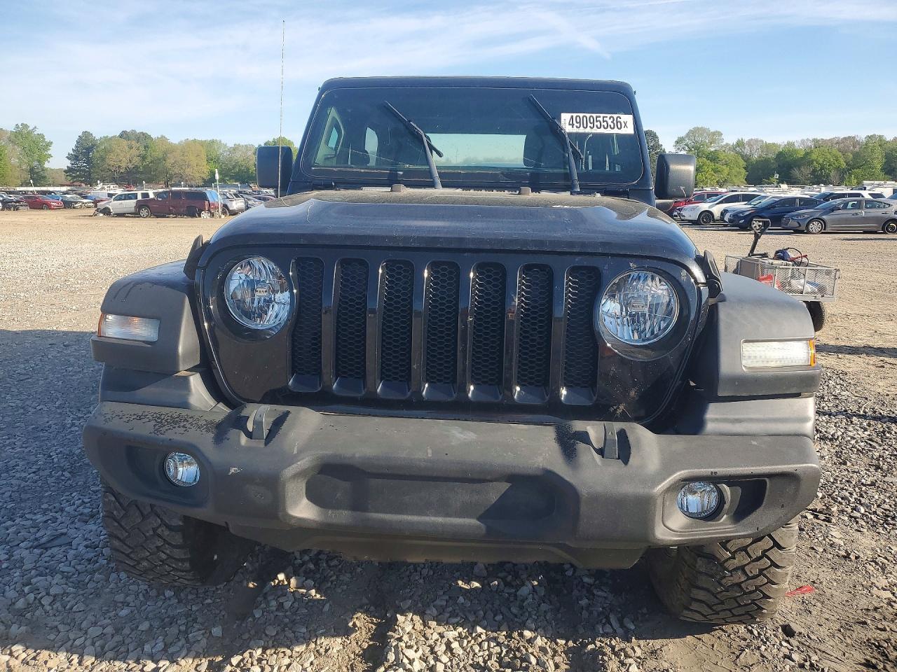 2020 Jeep Wrangler Sport - Фото 5