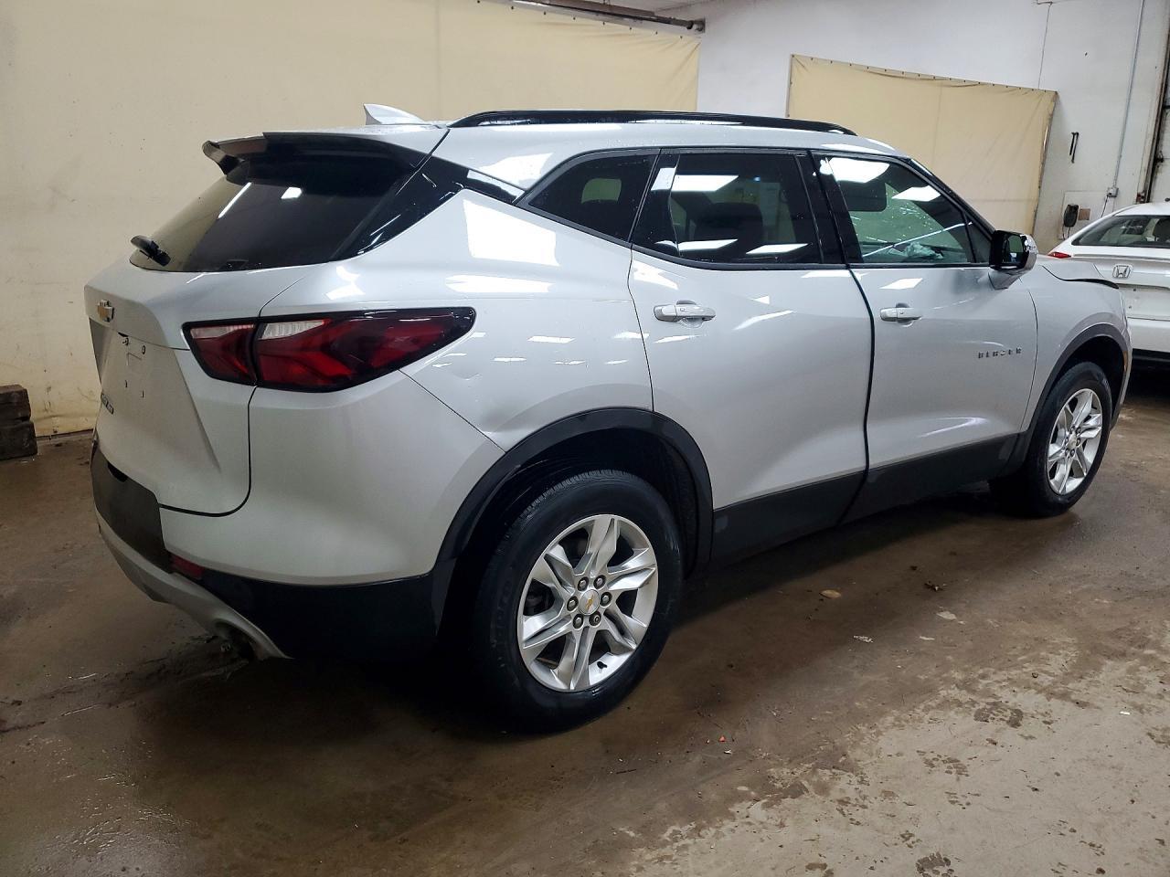2022 Chevrolet Blazer 2Lt - Фото 3