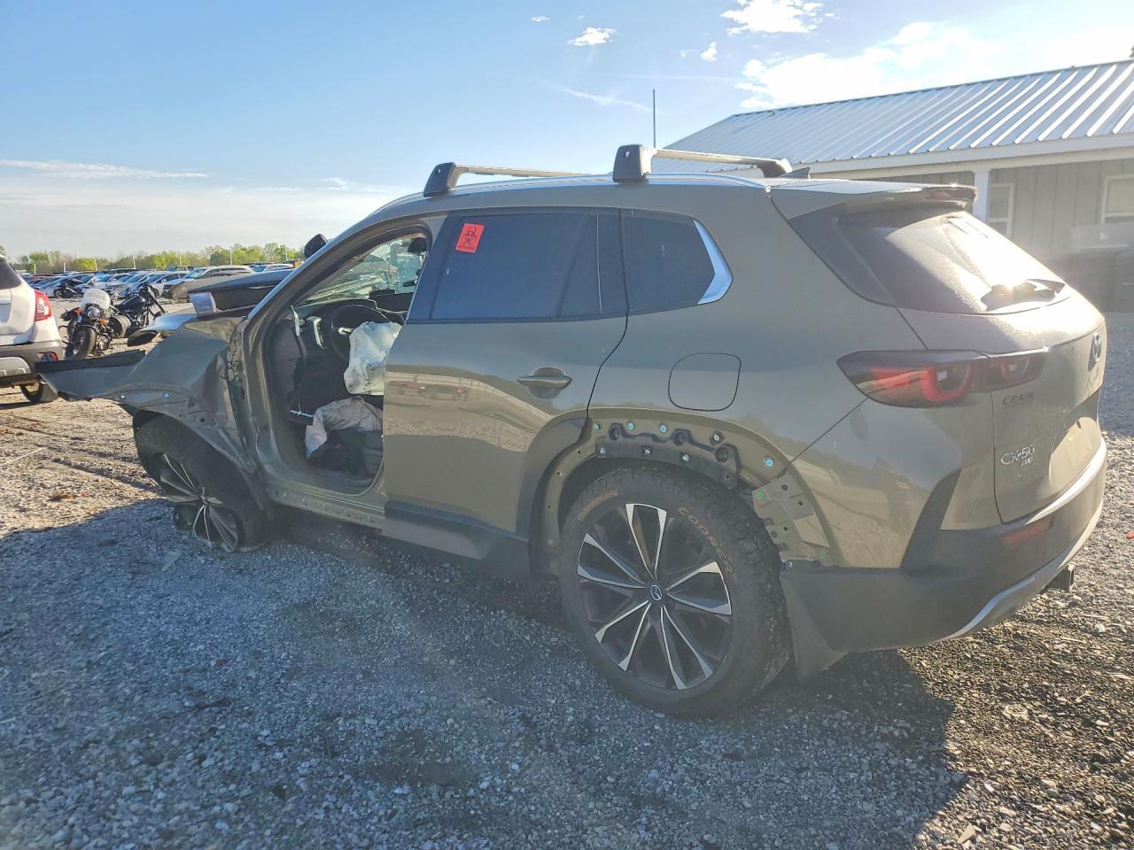 2024 Mazda Cx-50 Premium - Image 2