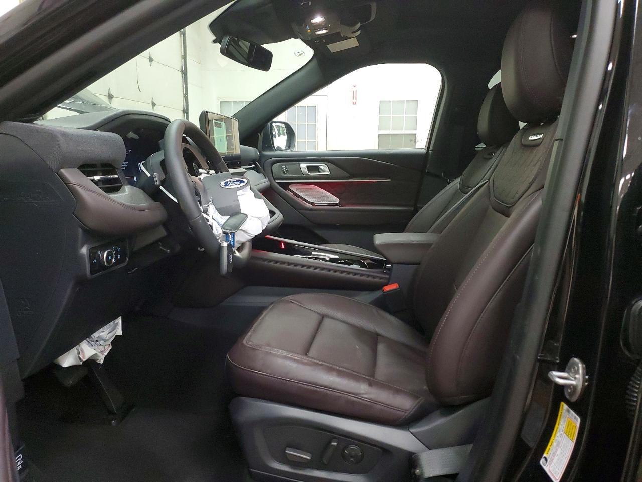 2026 Ford Explorer Platinum - Image 7