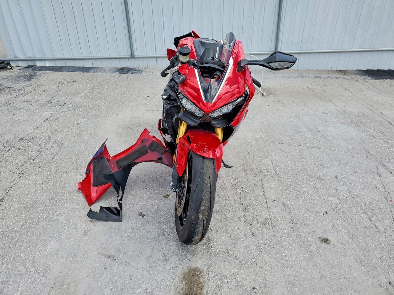 2022 Honda Cbr1000 Rr - Фото 2
