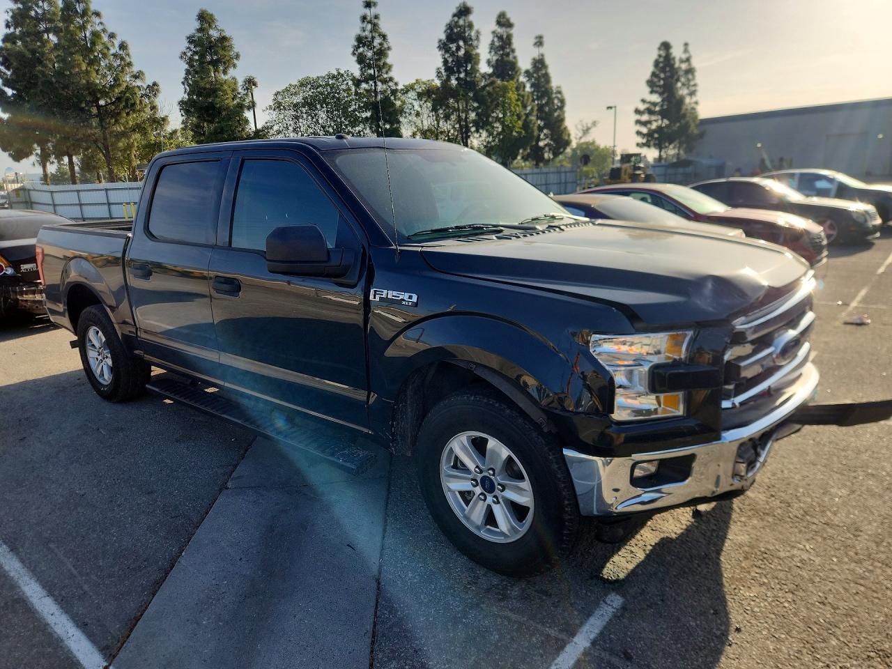 2017 Ford F150 Supercrew - Image 4