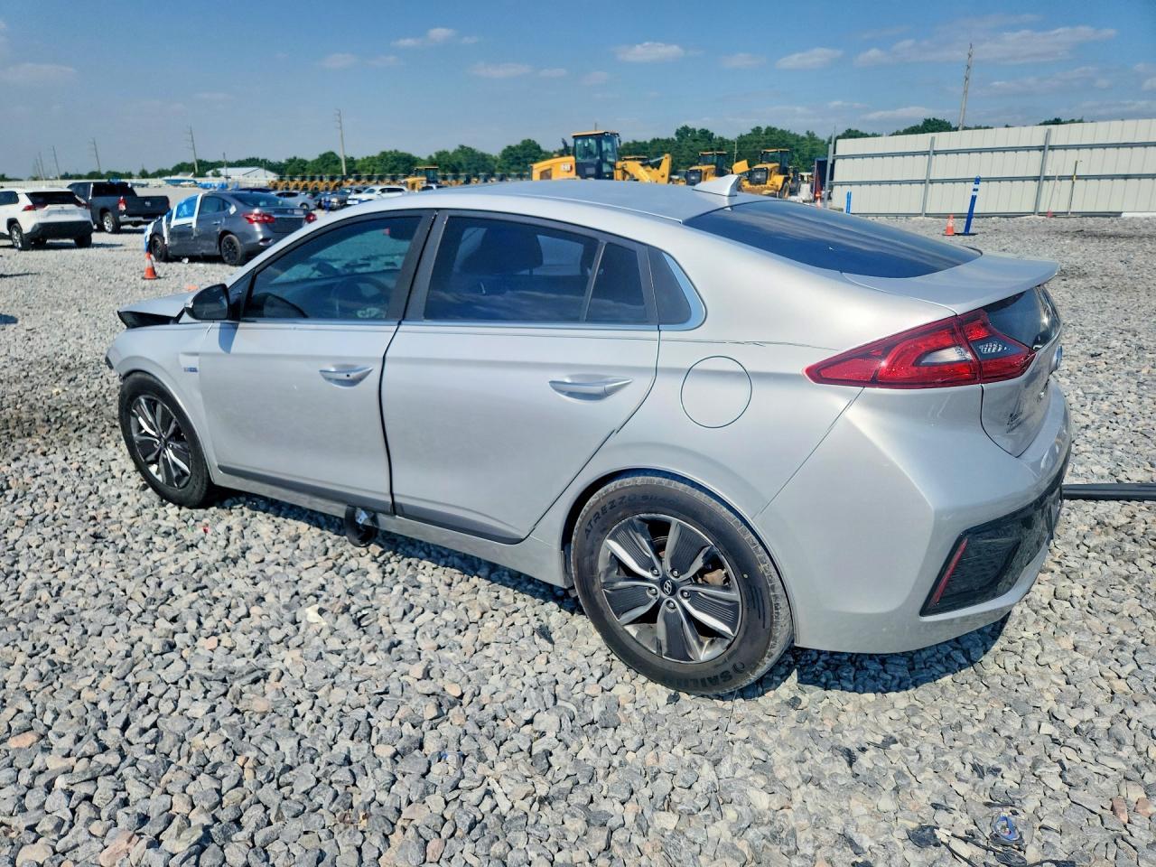 2019 Hyundai Ioniq Limited - Image 2