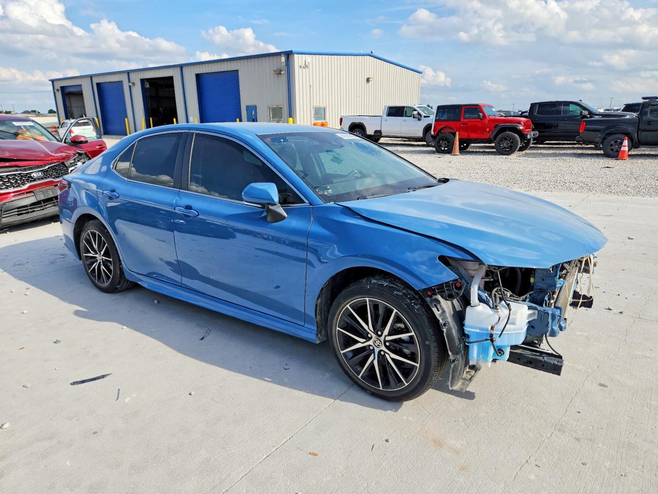 2023 Toyota Camry Se - Фото 4