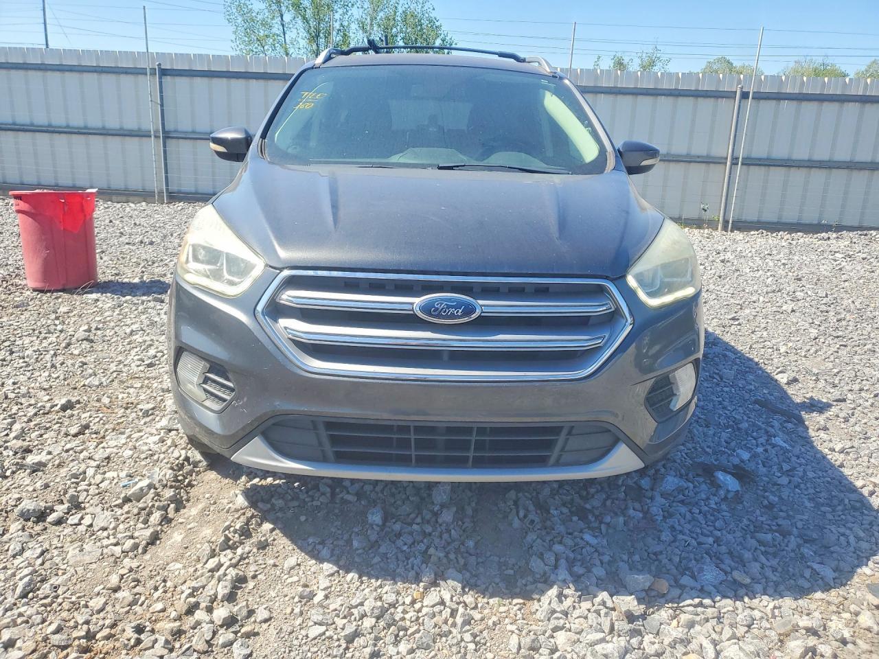 2017 Ford Escape Titanium - Image 5