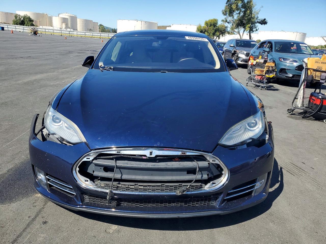 2014 Tesla Model S - Image 5