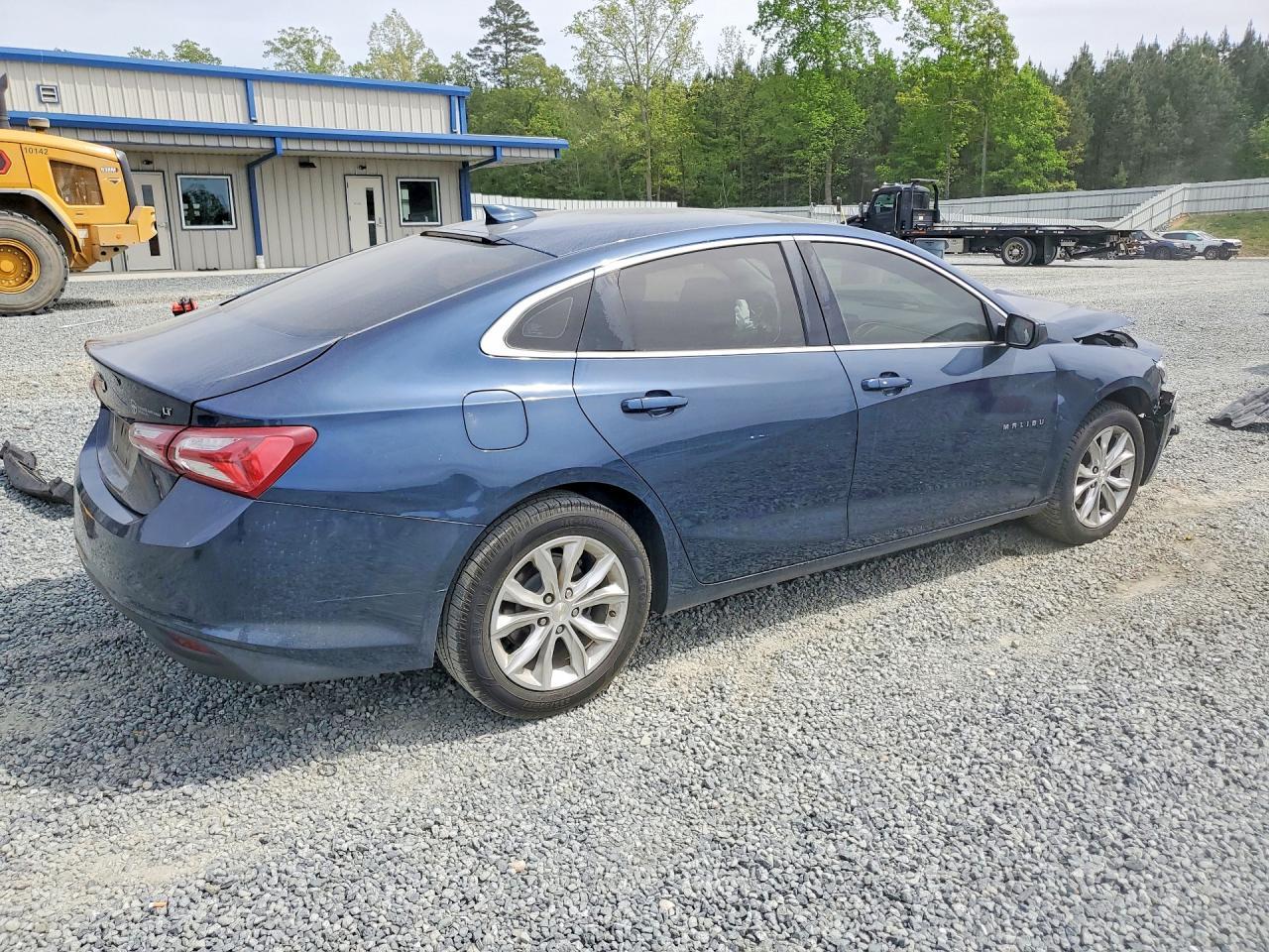 2020 Chevrolet Malibu Lt - Image 3