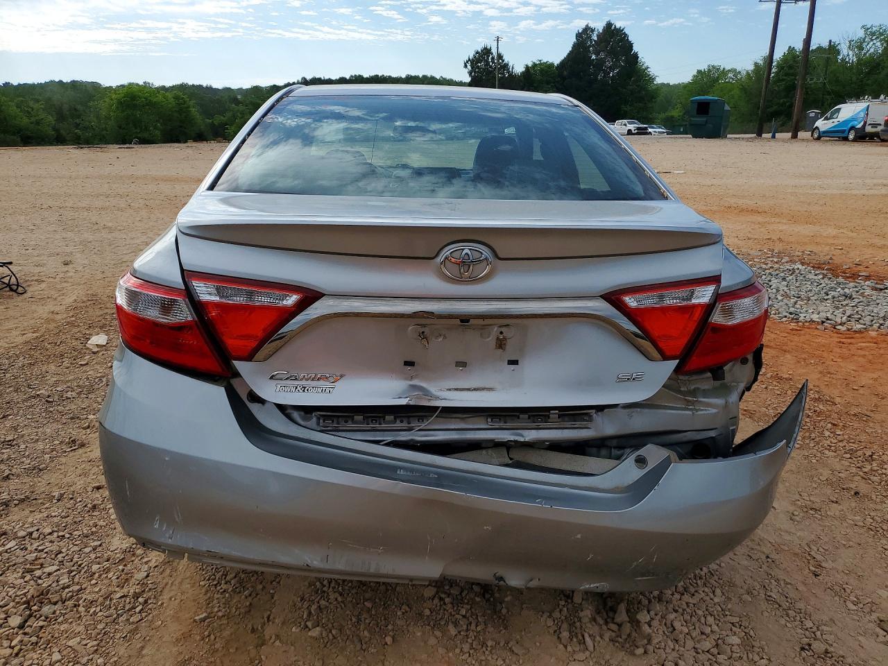 2015 Toyota Camry Se - Фото 6