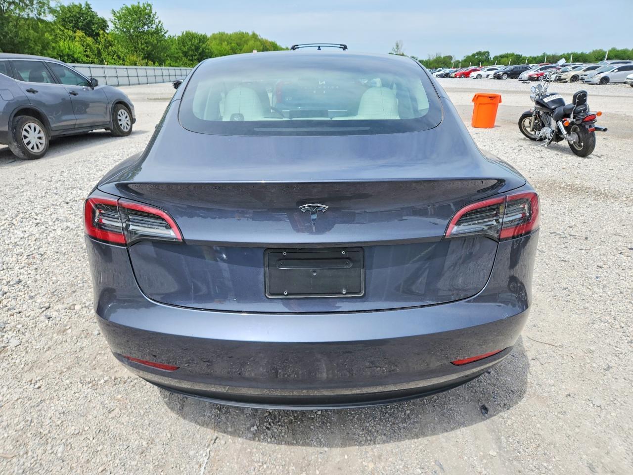 2023 Tesla Model 3 - Image 6