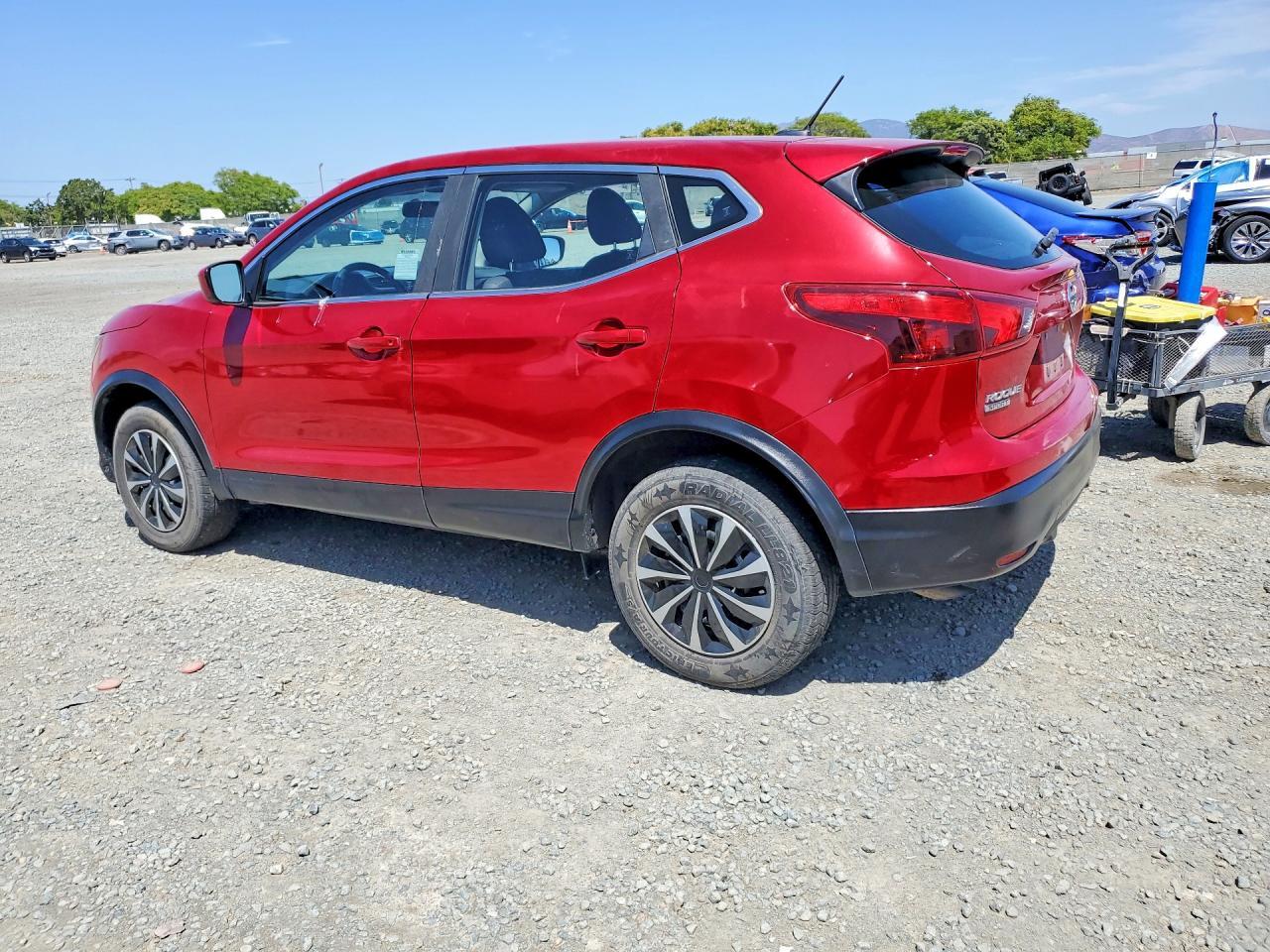 2018 Nissan Rogue Sport S - Фото 2