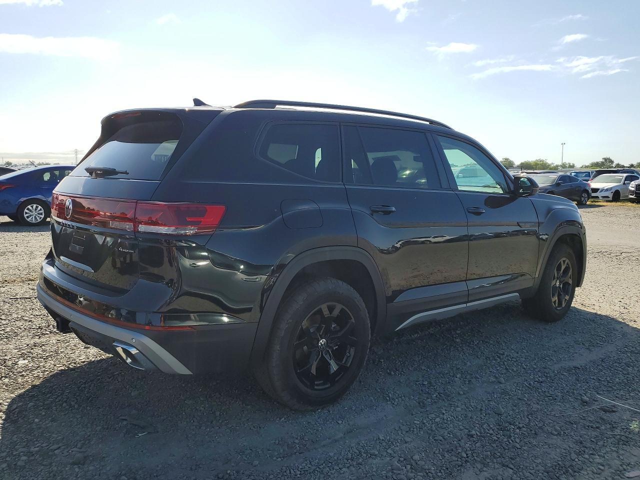 2025 Volkswagen Atlas Peak Edition Se - Фото 3