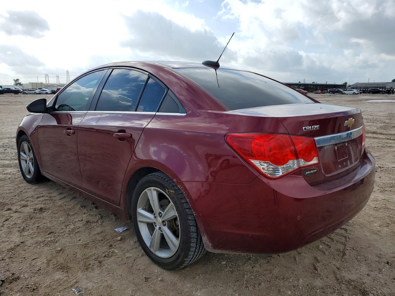 2016 Chevrolet Cruze Limited Lt - Image 2