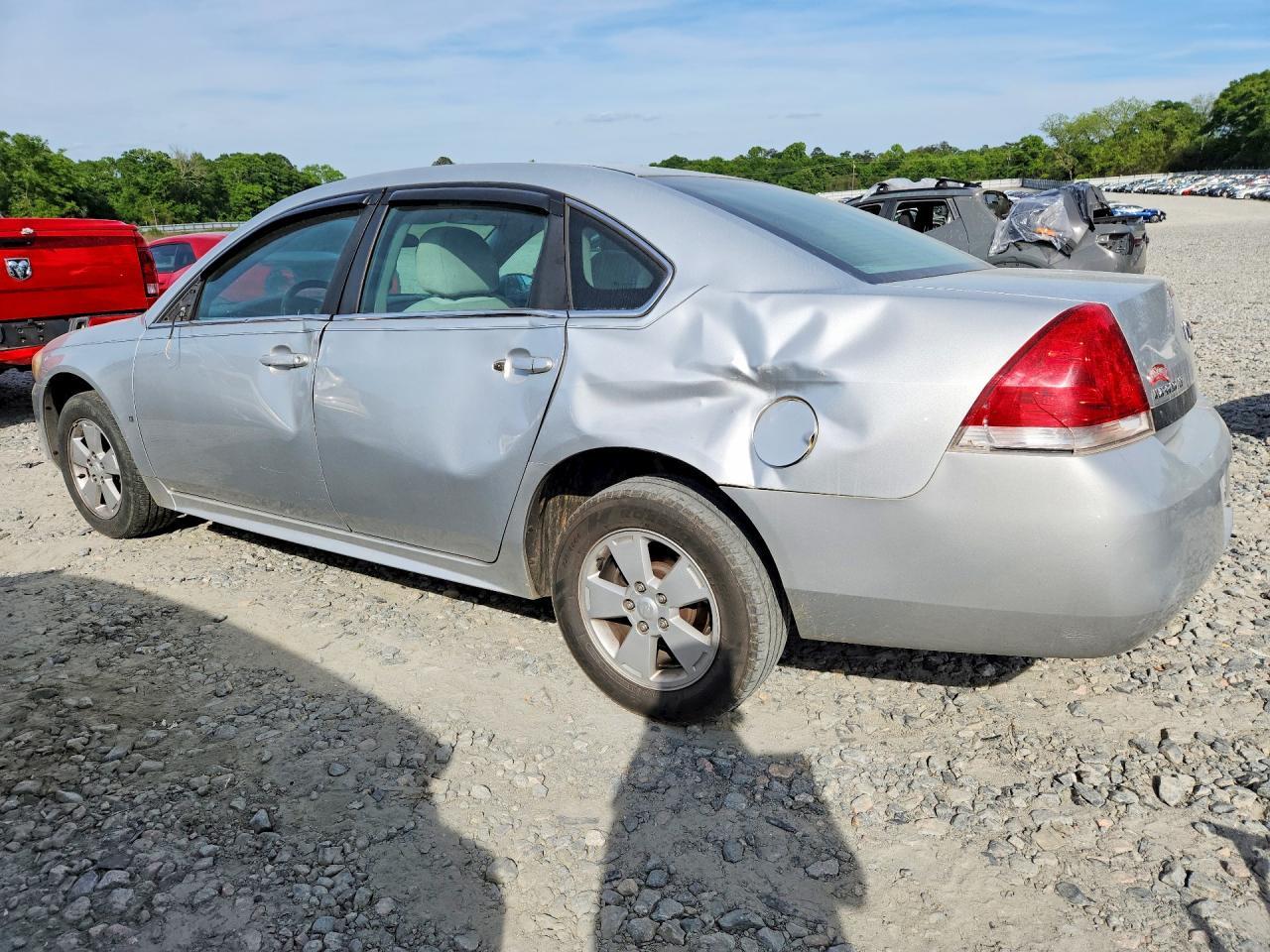 2010 Chevrolet Impala Lt - Фото 2