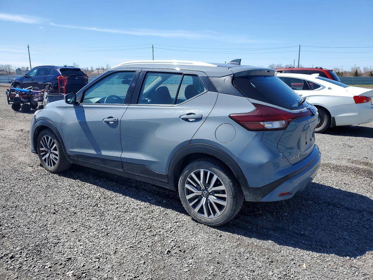 2021 Nissan Kicks Sv - Image 2