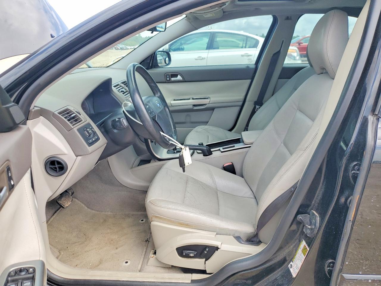 2008 Volvo S40 2.4I - Image 7