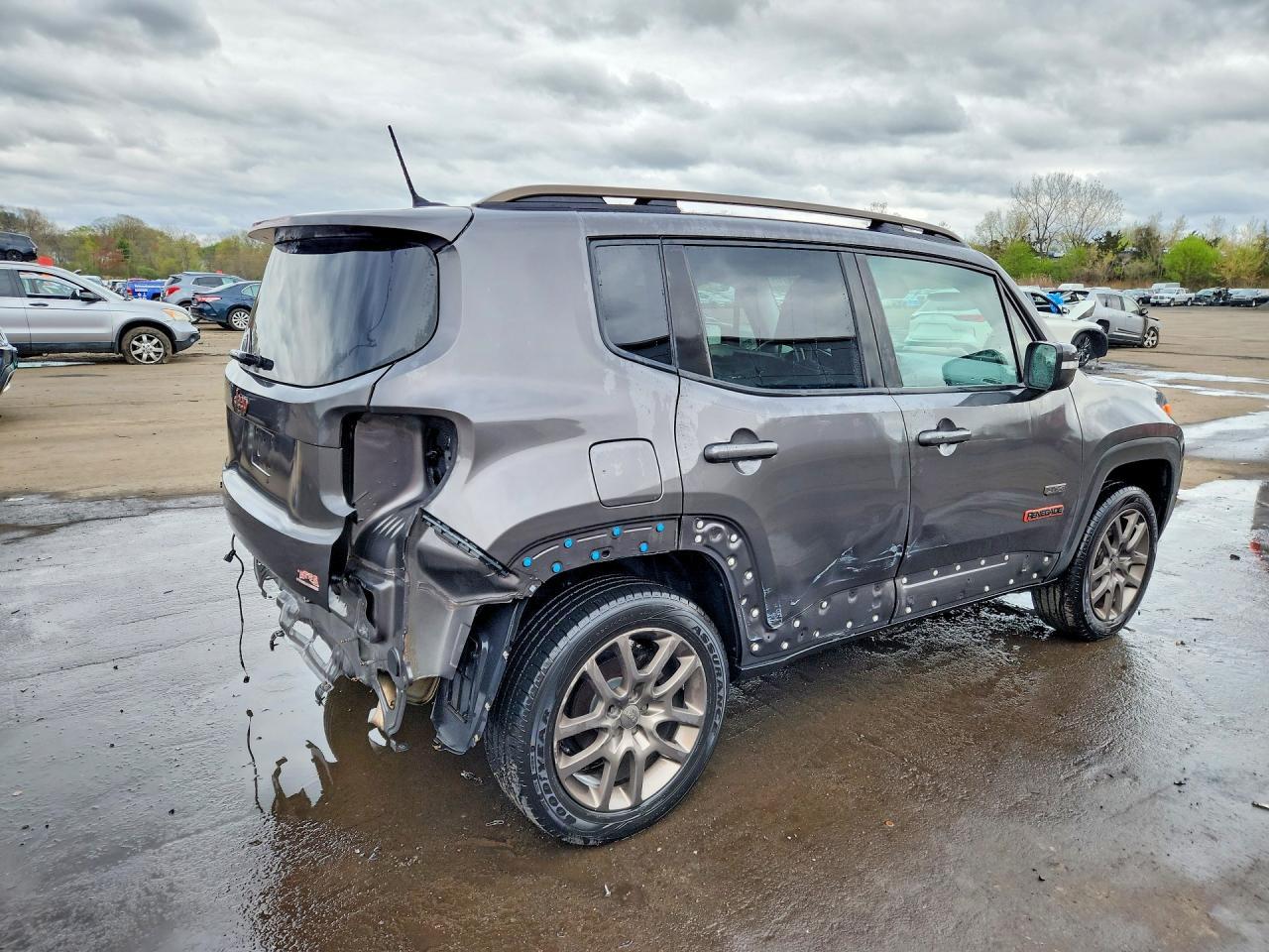 2016 Jeep Renegade Latitude - Фото 3