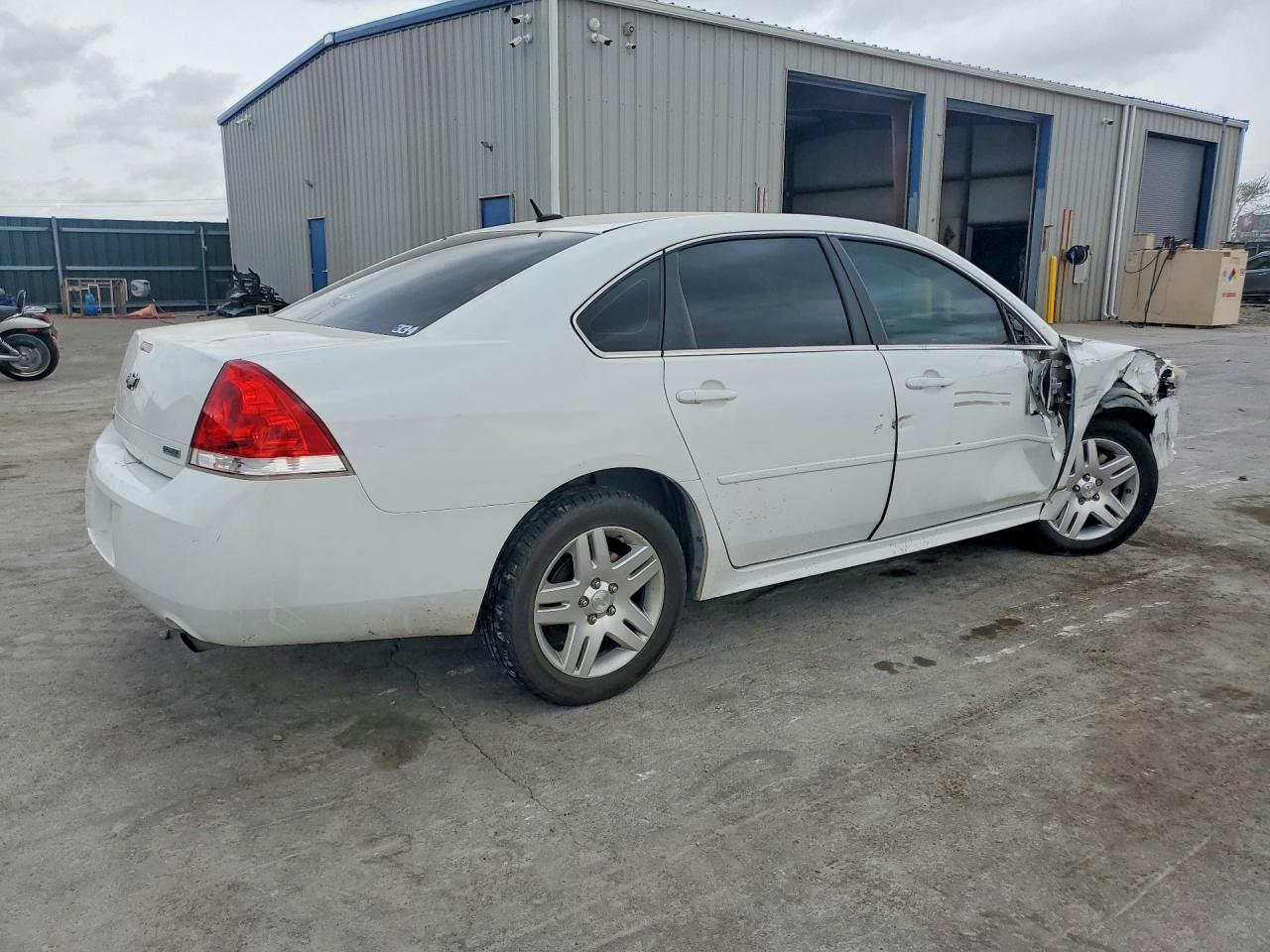2013 Chevrolet Impala Lt - Image 3