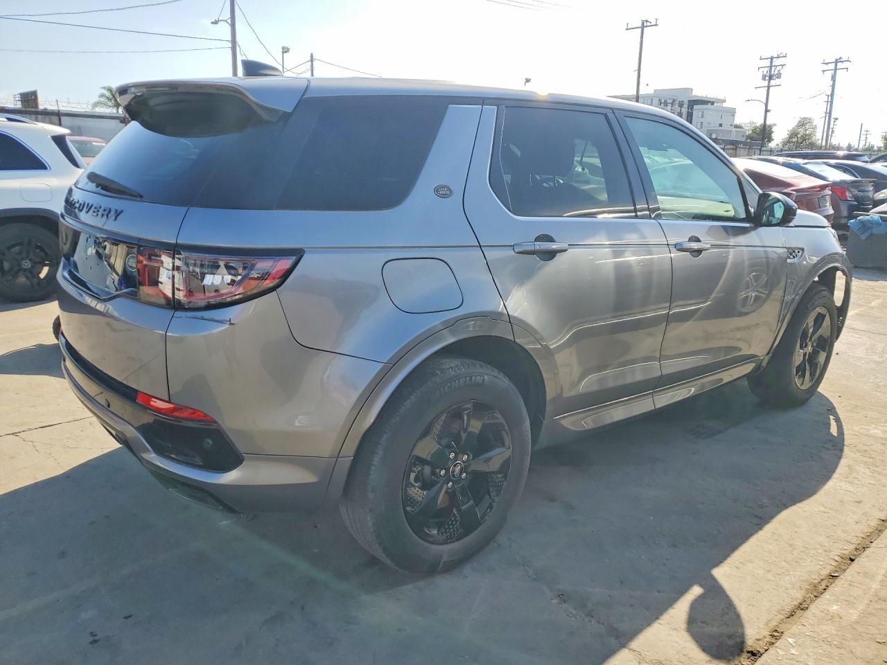 2022 Land Rover Discovery Sport S R-Dynamic - Image 3