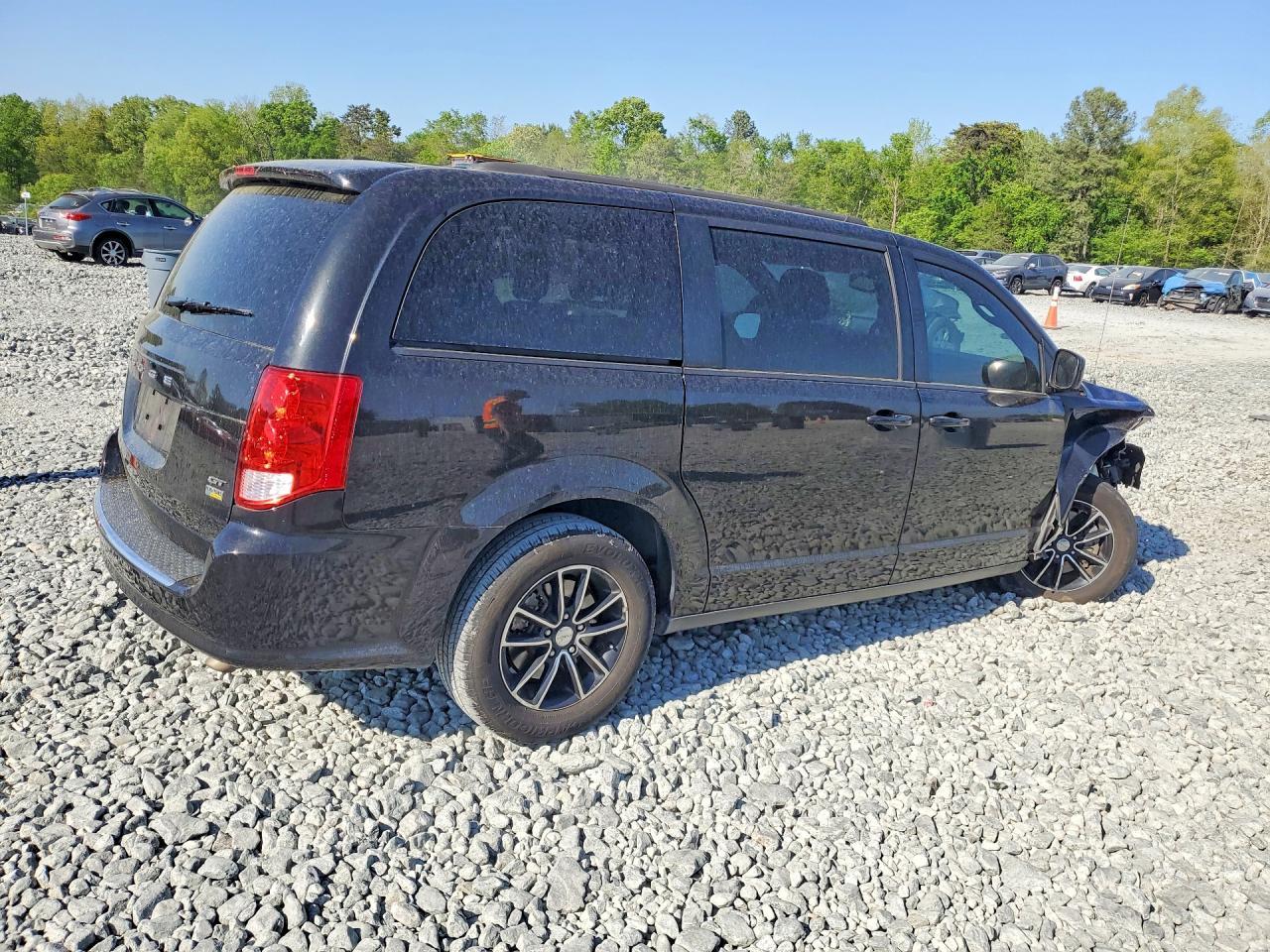 2018 Dodge Grand Caravan Gt - Image 3