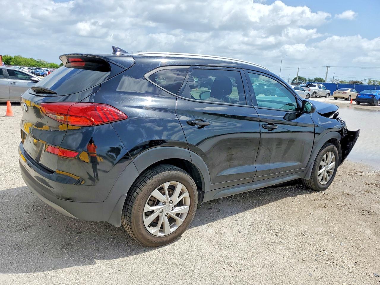 2020 Hyundai Tucson Value - Фото 3