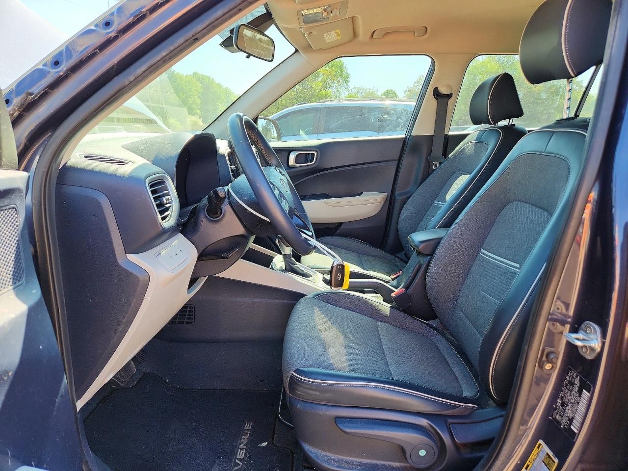 2020 Hyundai Venue Denim - Image 7