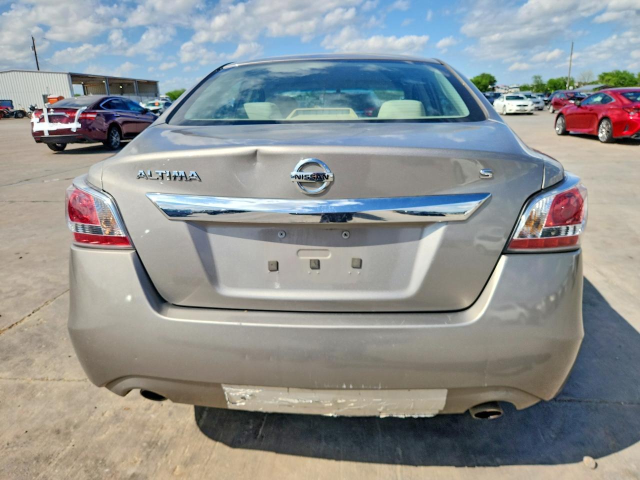 2015 Nissan Altima 2.5 S - Image 6