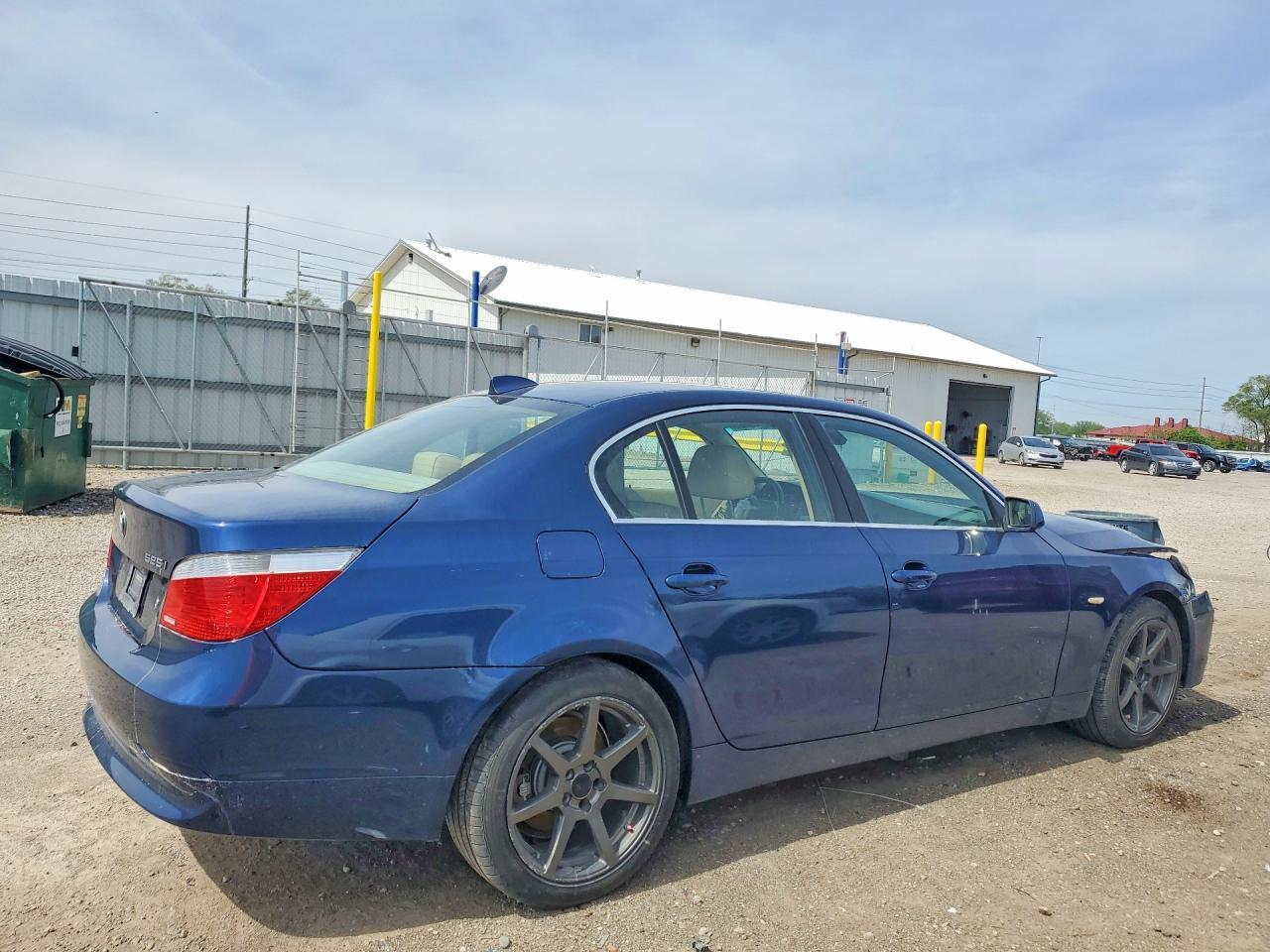 2006 BMW 525 I - Фото 3