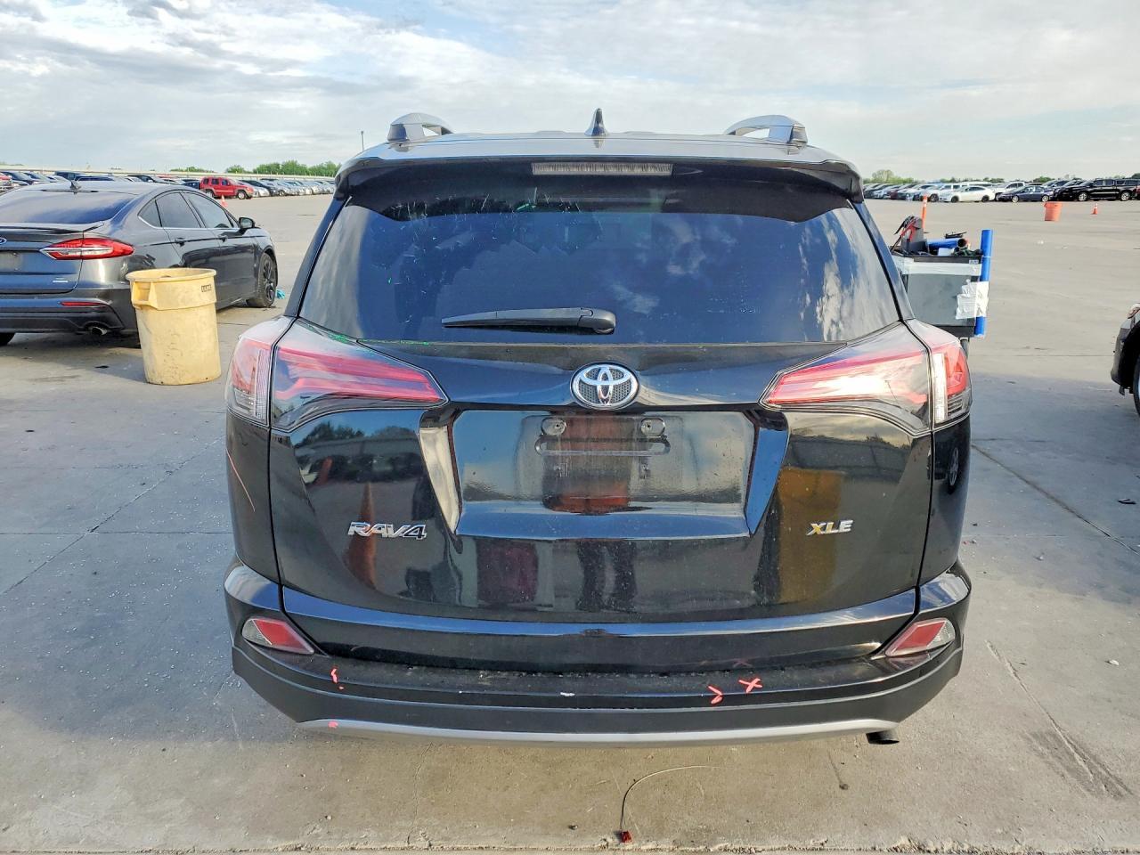 2018 Toyota Rav4 Xle - Фото 6